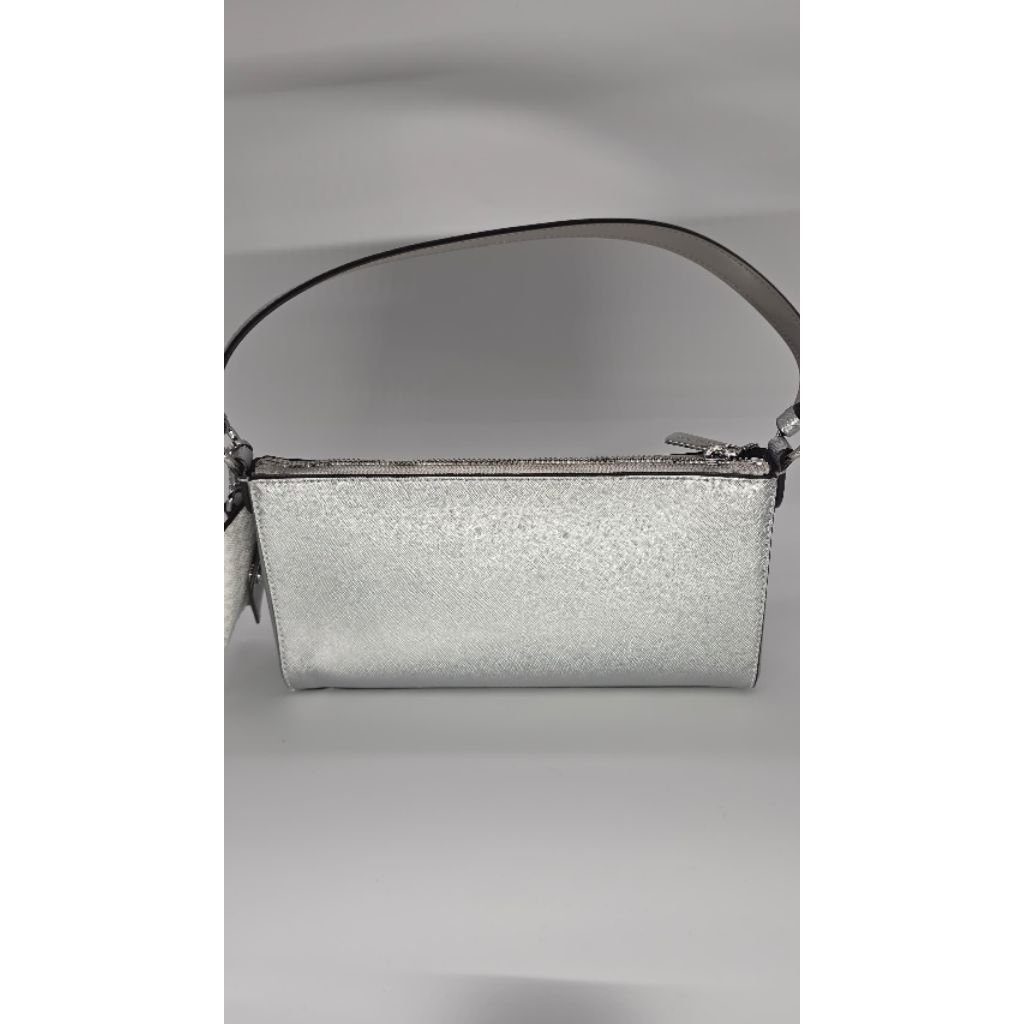 Michael Kors Vincent Medium Pouchette Silver - Image 5